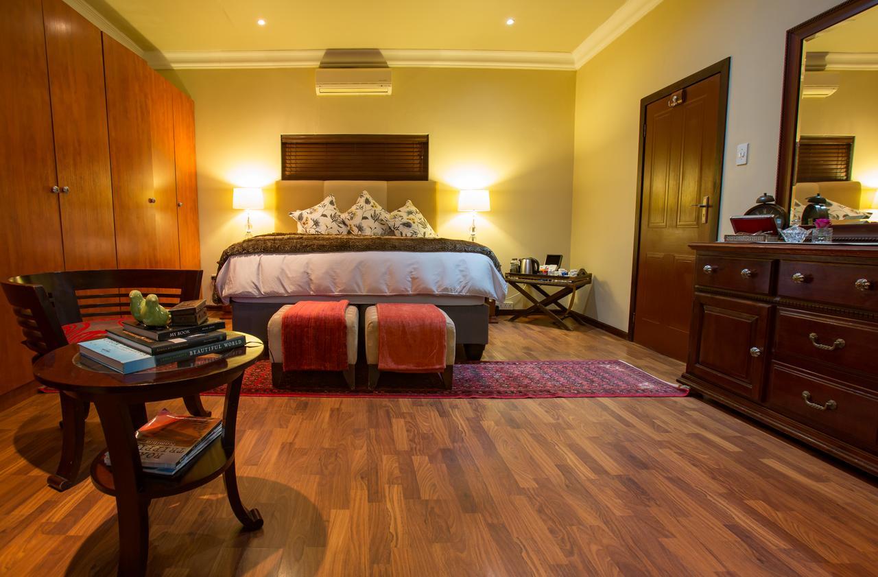 Spacube Luxury Suites And Spa Pretoria-Noord Exterior foto