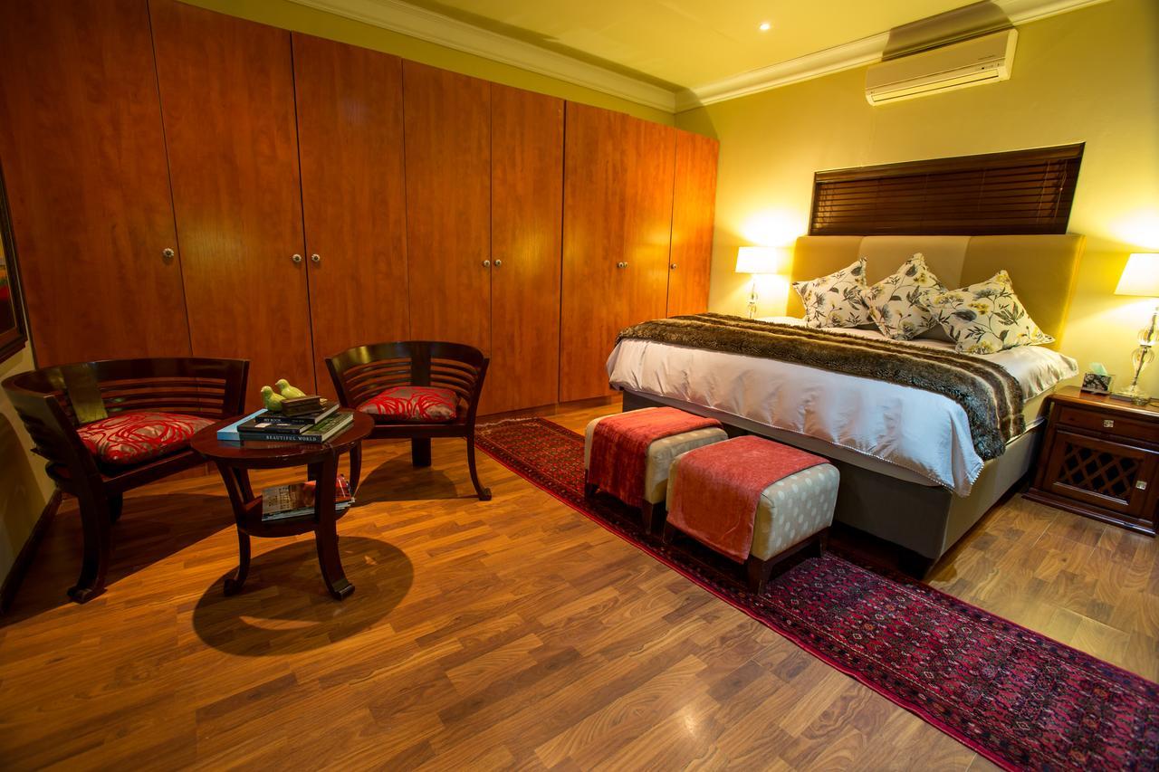 Spacube Luxury Suites And Spa Pretoria-Noord Exterior foto